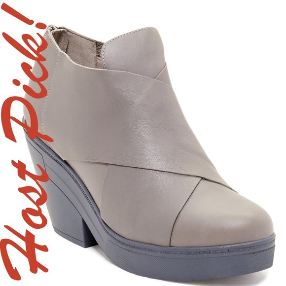 Eileen Fisher Shoes - HP🎉  Eileen Fisher New COSMOS Ankle Boot Comfort Platform Wedge Italian Leather